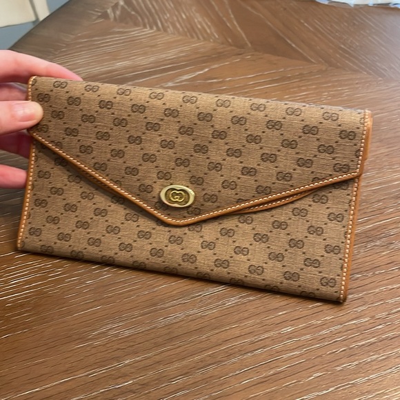GUCCI - Micro GG long wallet with double flaps - EUC authentic - Picture 1 of 11